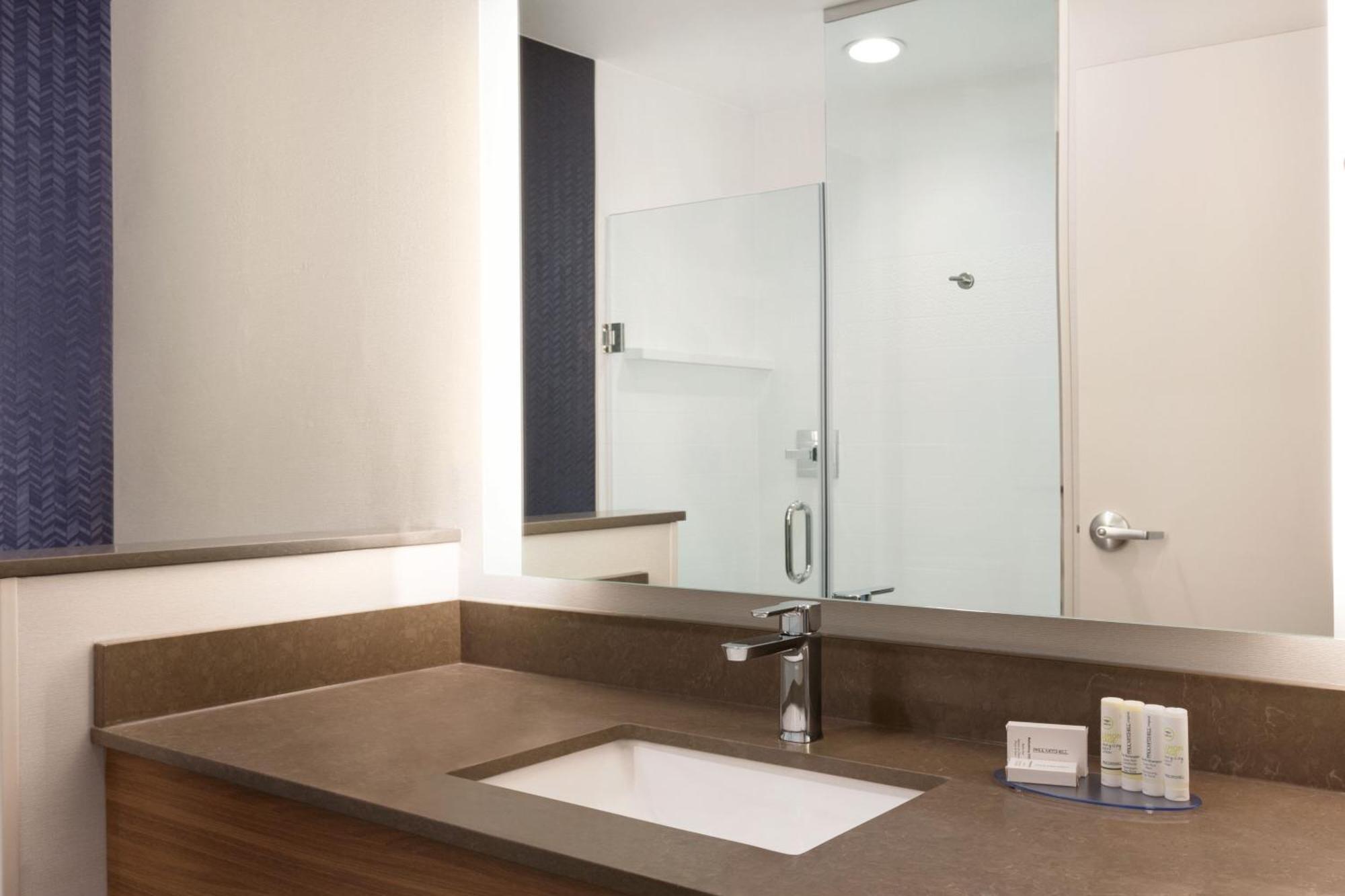Fairfield Inn & Suites By Marriott Boulder לונגמונט מראה חיצוני תמונה